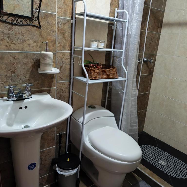 Aparta estudio Las Orquídeas - Norte de Bogotá cerca a Estación Toberin y Calle 161 - Apartamento de 1 dormitorio - 7