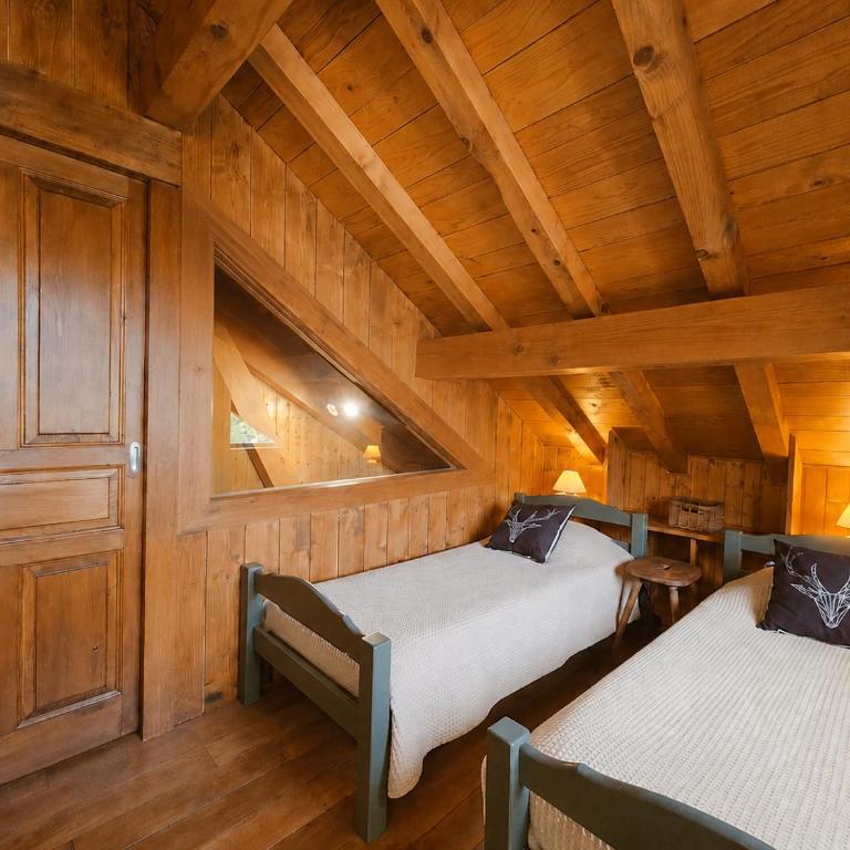 Méribel - 200 m des pistes de ski - Appartement dans chalet - parking privé - Appartement 3 Chambres - 11