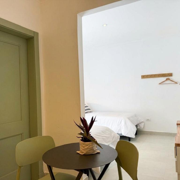 Dpto moderno, cochera y check-in autónomo - Apartamento de 1 dormitorio - 8