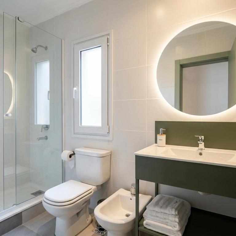 Dpto moderno, cochera y check-in autónomo - Apartamento de 1 dormitorio - 4