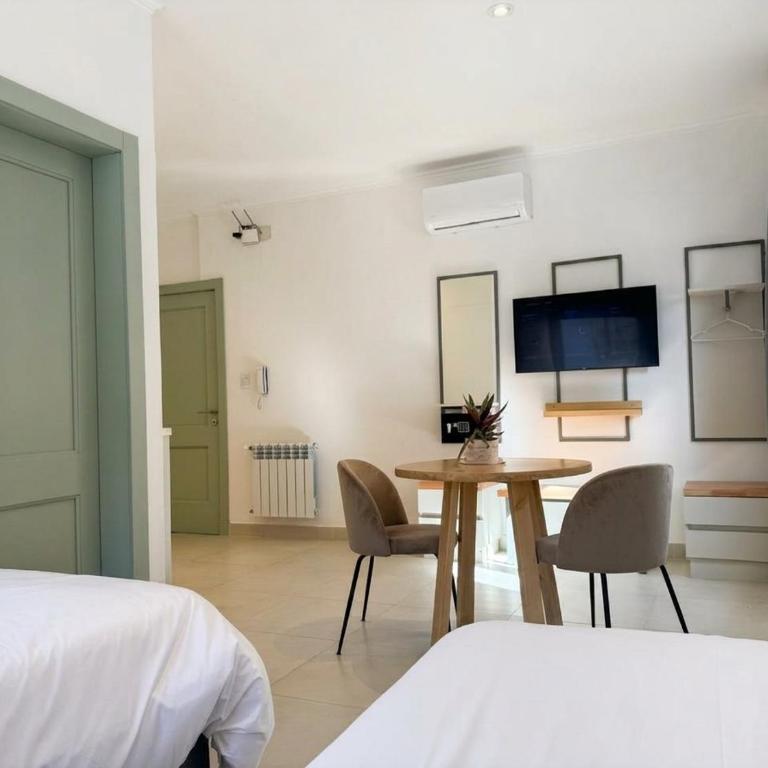 Dpto moderno, cochera y check-in autónomo - Apartamento - 9