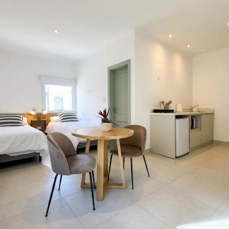 Dpto moderno, cochera y check-in autónomo - Apartamento - 8