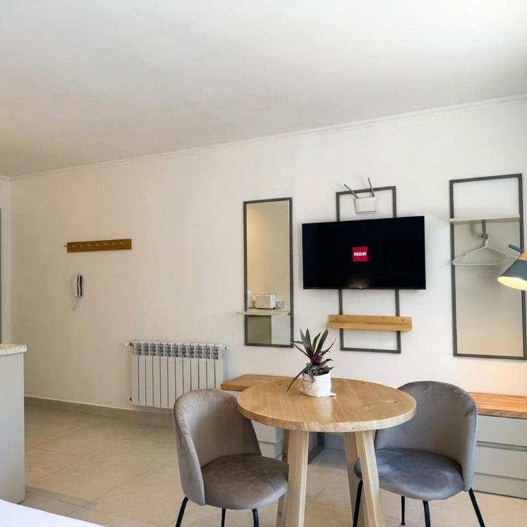 Dpto moderno, cochera y check-in autónomo - Apartamento - 7