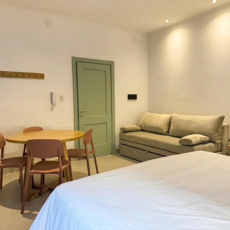 Dpto moderno, cochera y check-in autónomo - Apartamento - 6