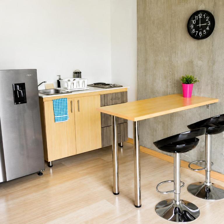 Your Laureles home away from home, great rates! - One-Bedroom Apartment - 19