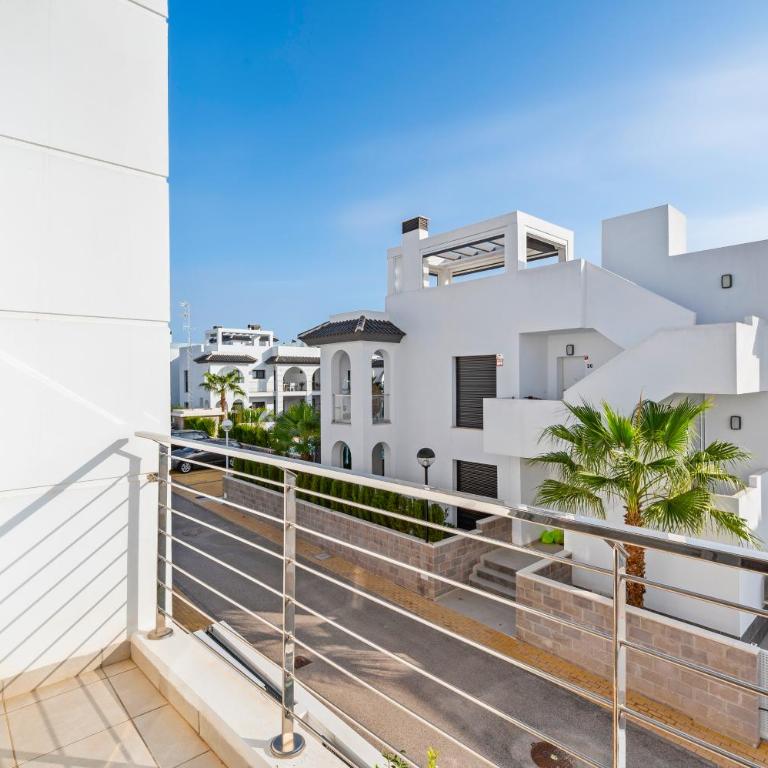 Drømmeferie i Ciudad Quesada på Coasta Blanca egen hage og fantastisk takterrasse - Casa de 3 dormitorios - 11
