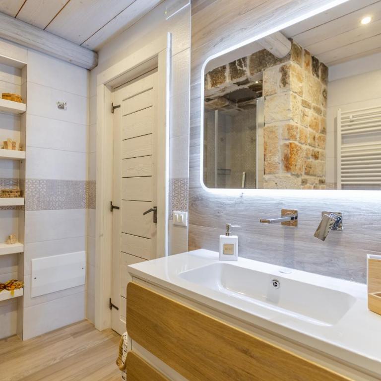 La linea dell'orizzonte - Appartamento Deluxe con 1 Camera da Letto e Vista Giardino - 15