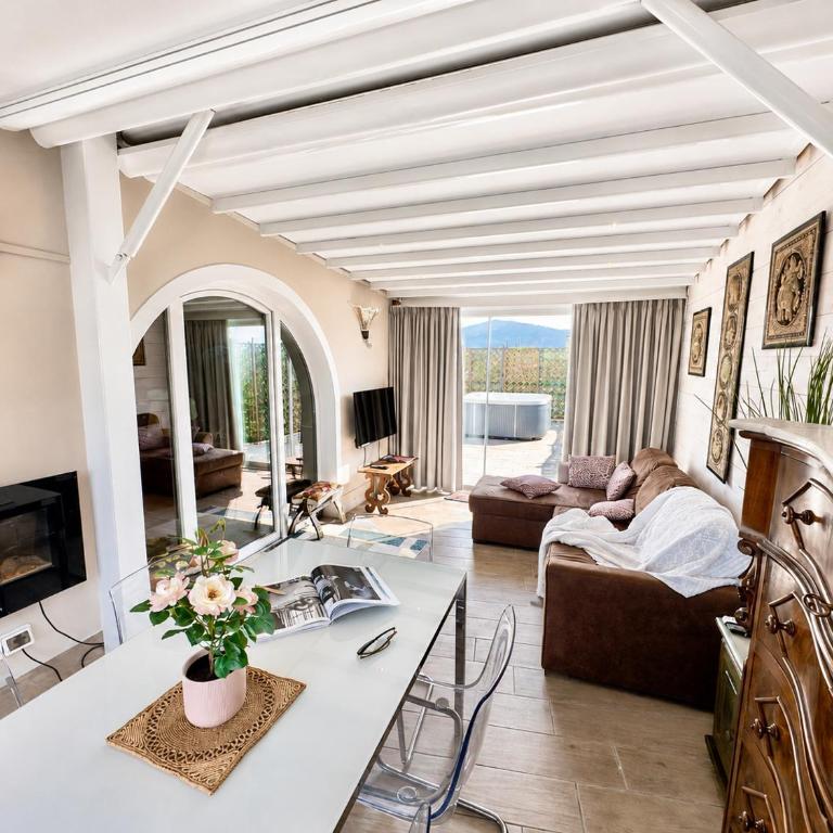 Sunset Jacuzzi Penthouse in Florence - One-Bedroom Apartment - 3