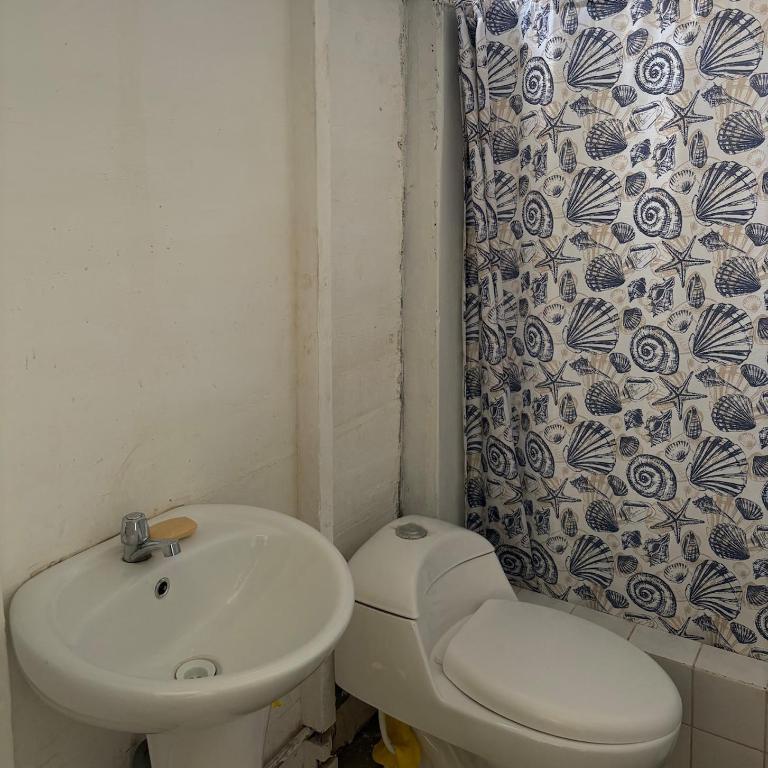 CasaLinda Colan - Five-Bedroom House - 13
