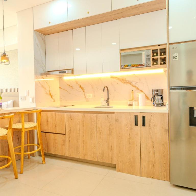 HERMOSO APARTAMENTO DE LUJO CARTAGENA BEACH RESORT CON PISCINAS JACUZZI Y BAÑO TURCo 10 24 - One-Bedroom Apartment - 6