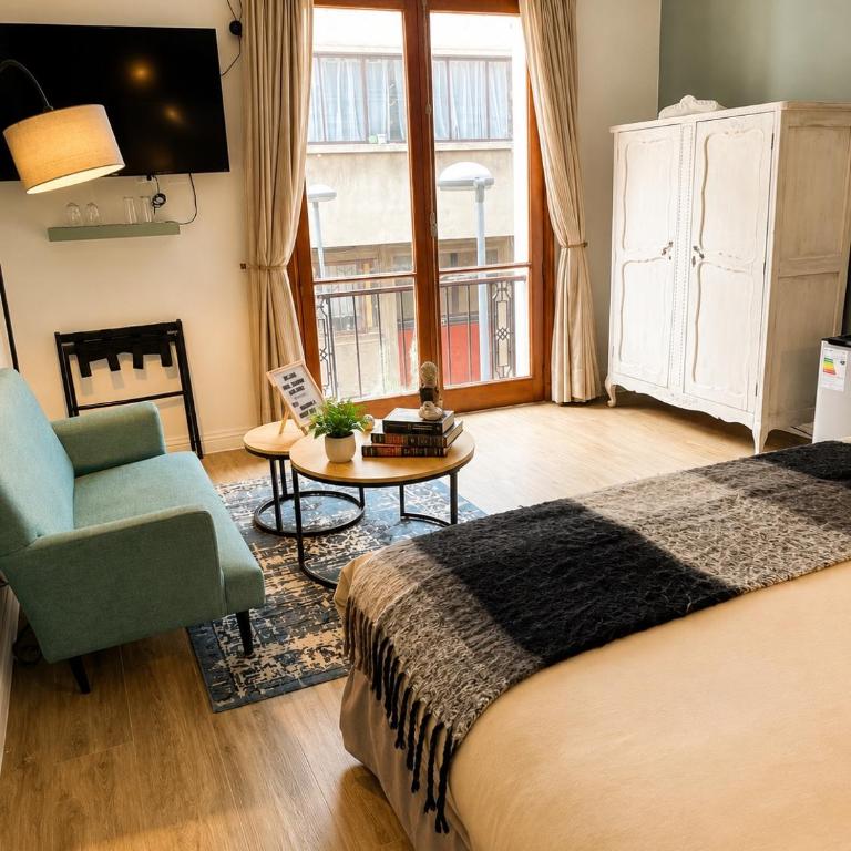 Hotel Boutique Casa Noble - Habitación con cama extragrande y balcón - 4
