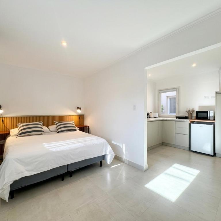 Departamento Monoambiente Azul - Estudio - 13