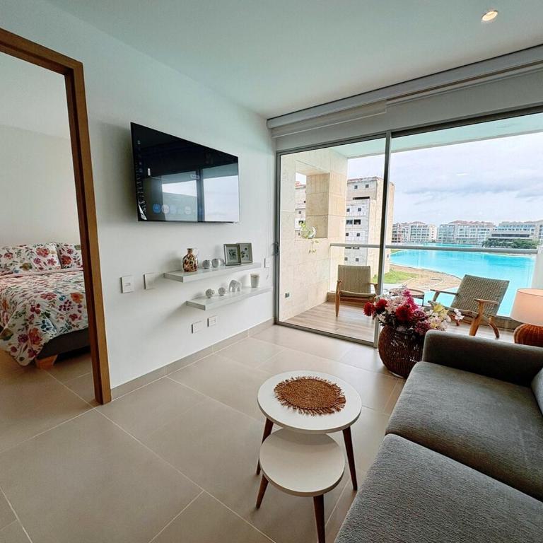 Tu café de la mañana con vista a la laguna - Two-Bedroom Apartment - 9