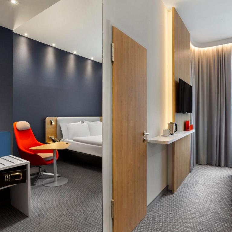 Holiday Inn Express Munich City West by IHG - Standard Zimmer mit Queensize-Bett - 6