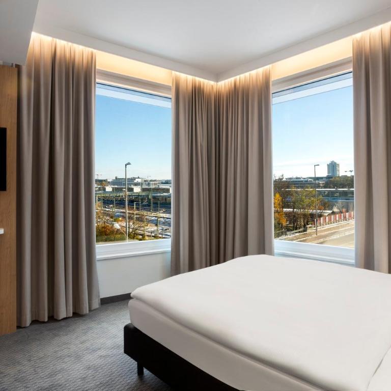 Holiday Inn Express Munich City West by IHG - Standard Zimmer mit Queensize-Bett - 8