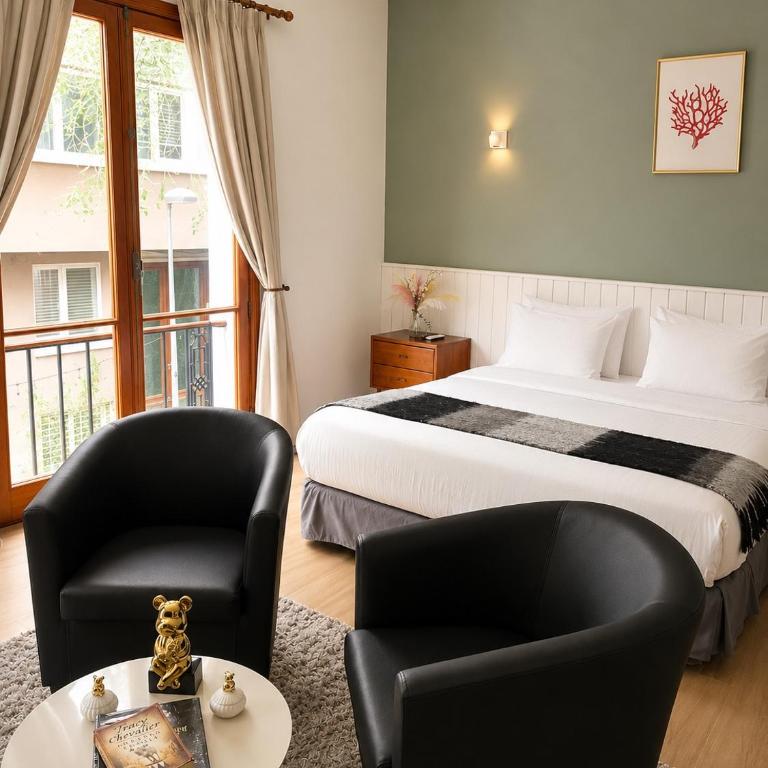 Hotel Boutique Casa Noble - Habitación con cama extragrande y balcón - 2