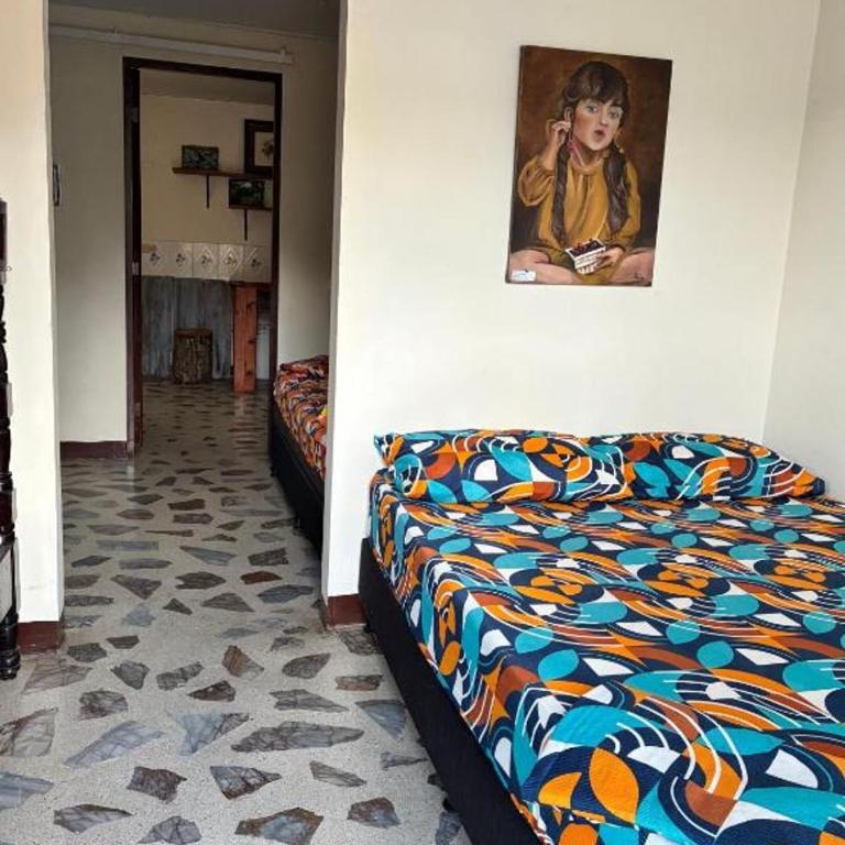 Room Esplendor in Jardn, Colombia - Ideal for Solo Travelers - Habitación Familiar - 2