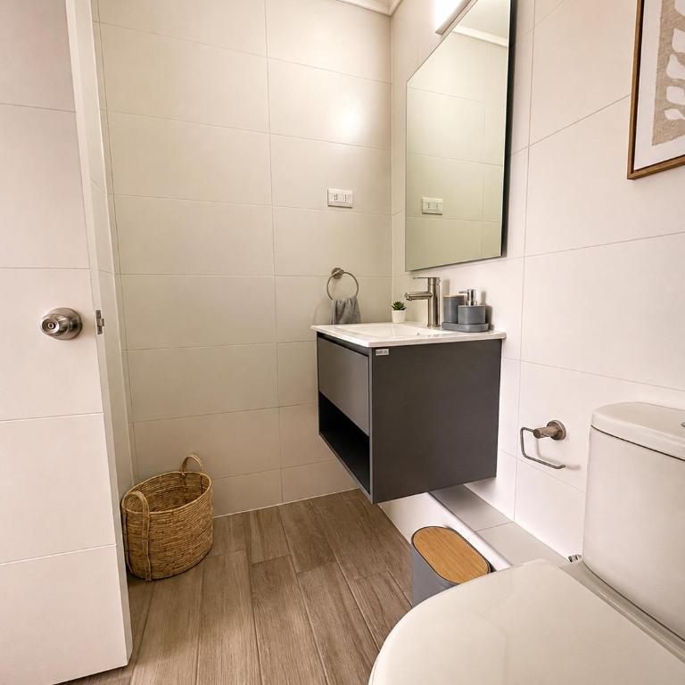 Oceana Suites Los Alamos - One-Bedroom Apartment - 10