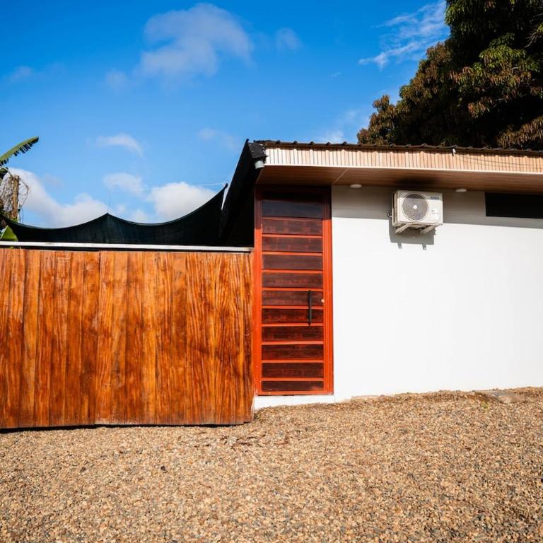 Alojamiento santillan - Four-Bedroom House - 15