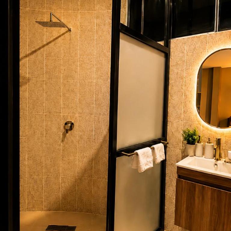 Altitud 620 Boutique Suites - Suite Deluxe con cama extragrande - 8