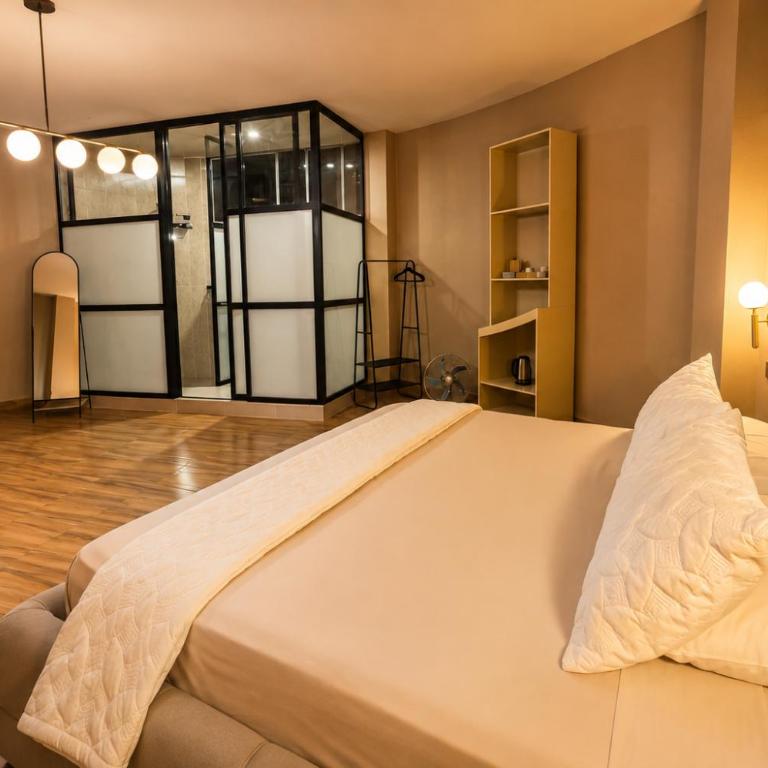 Altitud 620 Boutique Suites - Suite Deluxe con cama extragrande - 7
