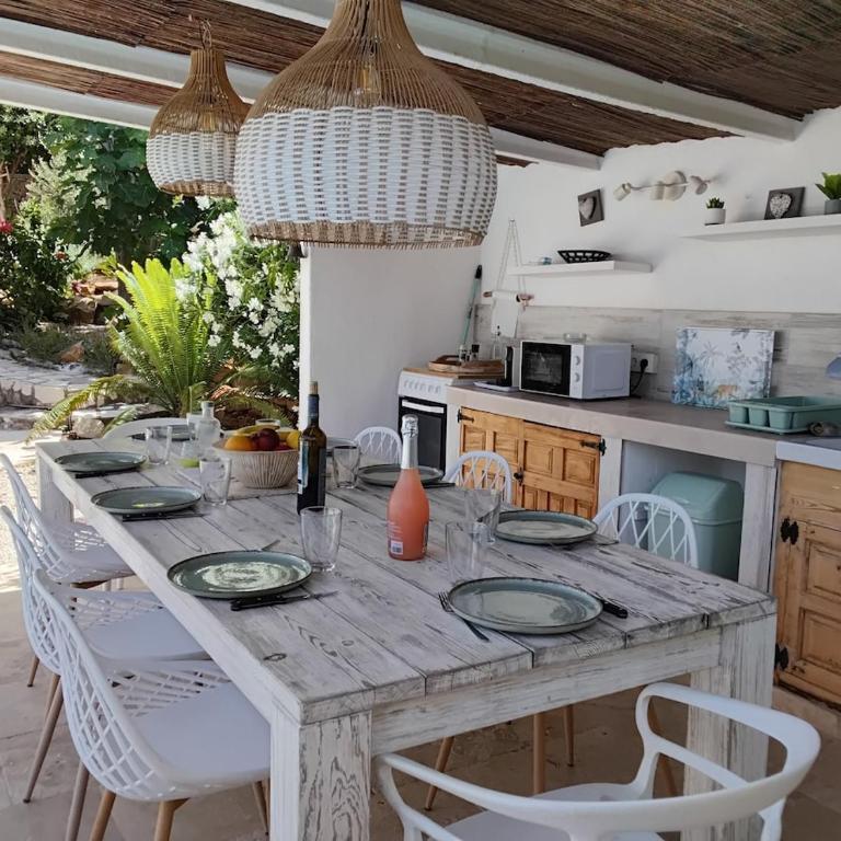 Beautiful Ibiza-style villa - Villa - 20