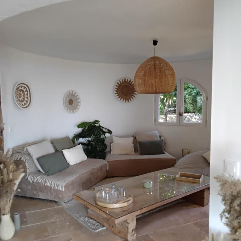 Beautiful Ibiza-style villa - Villa - 27