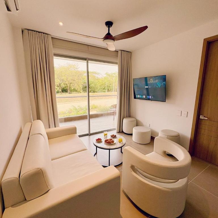 Tu próximo destino favorito, directo a tu comodidad - Two-Bedroom Apartment - 3