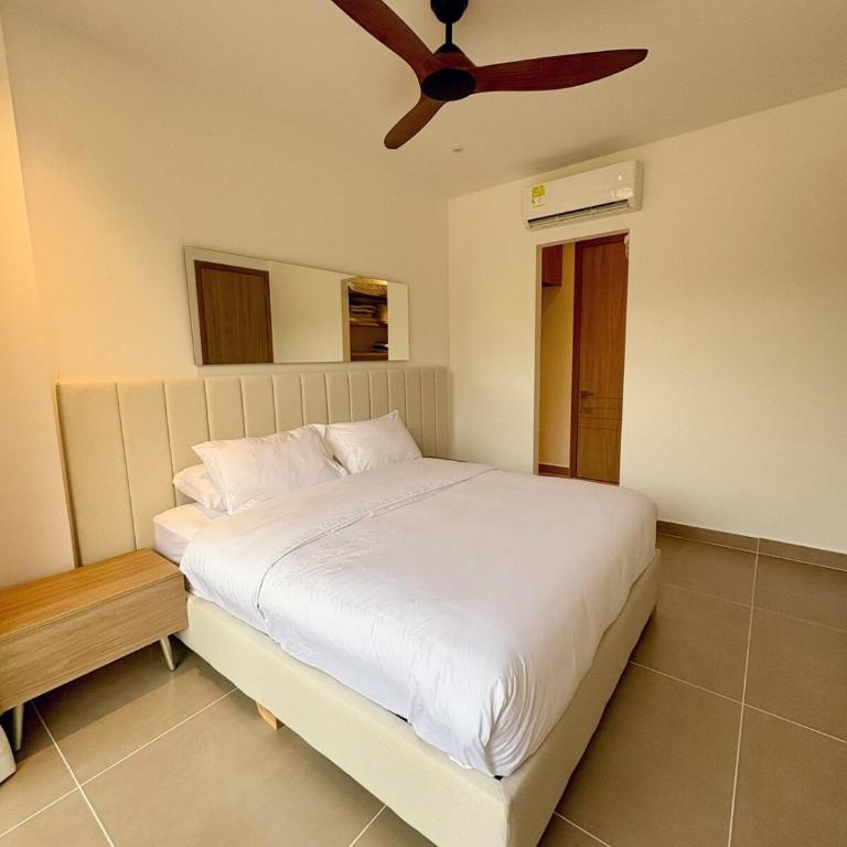 Tu próximo destino favorito, directo a tu comodidad - Two-Bedroom Apartment - 4