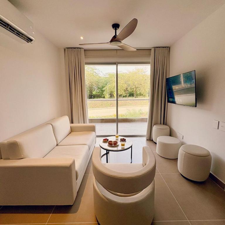 Tu próximo destino favorito, directo a tu comodidad - Two-Bedroom Apartment - 9