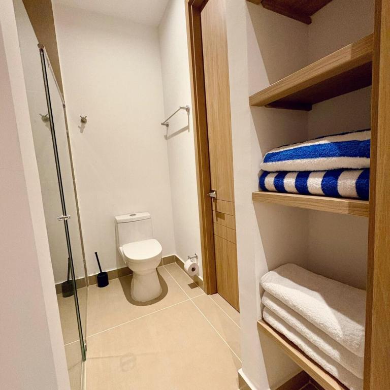 Tu próximo destino favorito, directo a tu comodidad - Two-Bedroom Apartment - 22