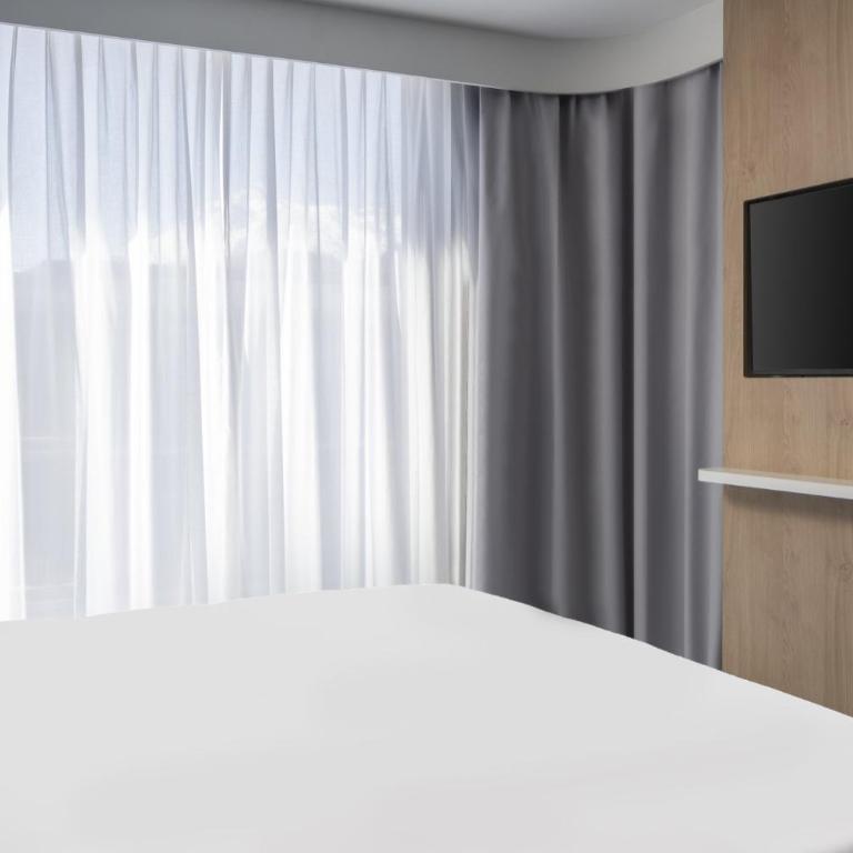 Holiday Inn Express & Suites Sion by IHG - Standardzimmer - 9