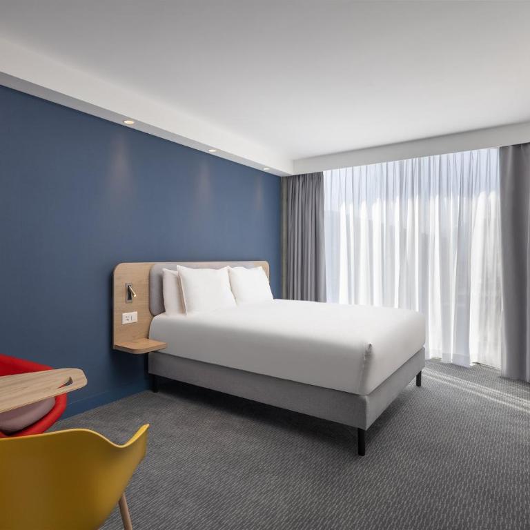 Holiday Inn Express & Suites Sion by IHG - Standardzimmer - 11