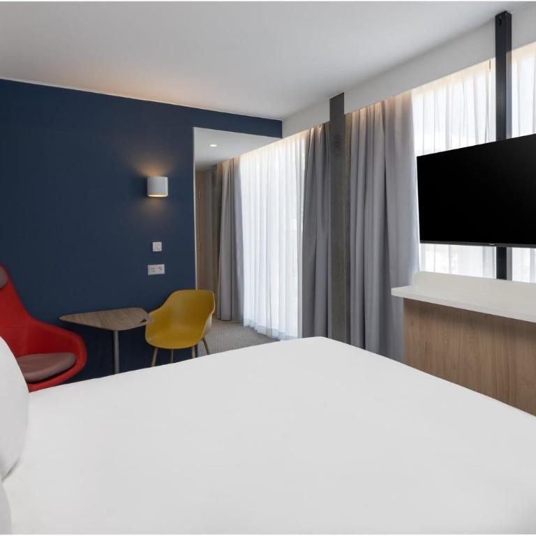 Holiday Inn Express & Suites Sion by IHG - Junior Suite mit Queensize-Bett und Einzelschlafsofa - 18