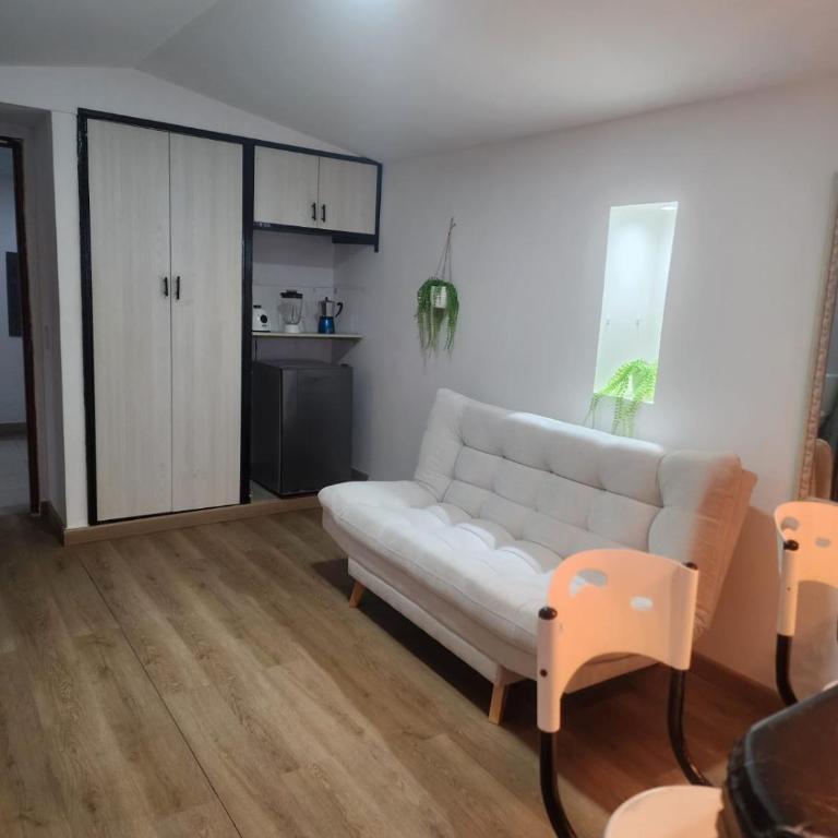 Estudio piso 11 hermosa vista - One-Bedroom Apartment with Balcony - 5
