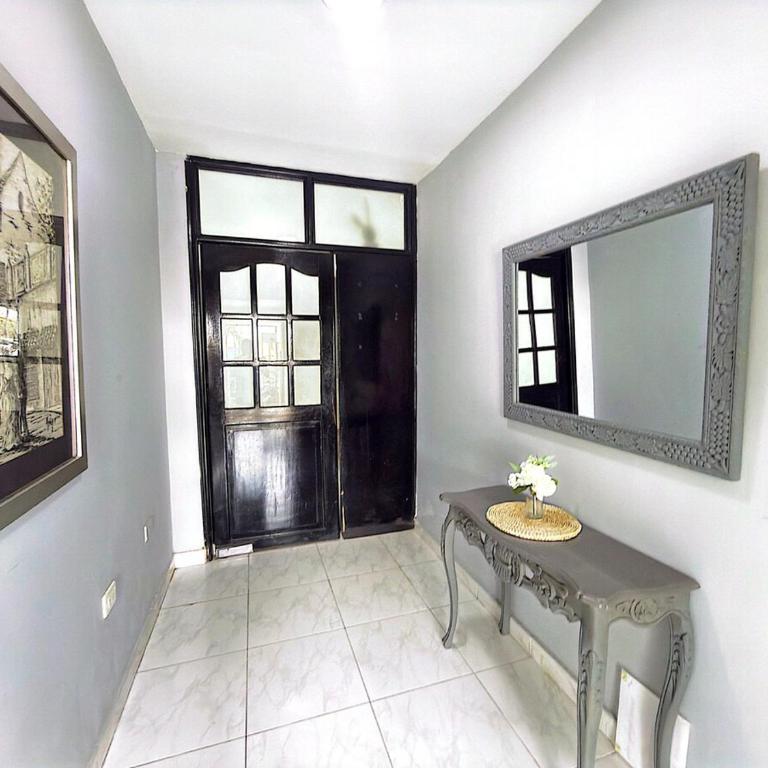 Apto 2BR Beach Airport 5 minutes from old city - Two-Bedroom Apartment - 9