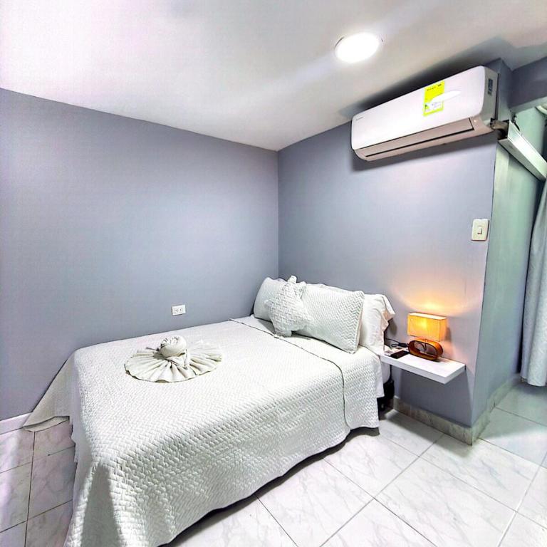 Apto 2BR Beach Airport 5 minutes from old city - Two-Bedroom Apartment - 13
