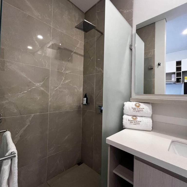 Luxury Suite Steps to Beach Bello Horizonte - Apartamento de 1 dormitorio - 14