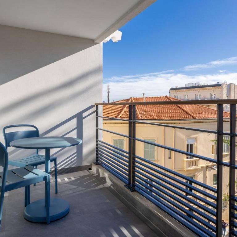 Staybridge Suites - Cannes Centre by IHG - Suite Studio Lit Queen-Size avec Balcon - 11