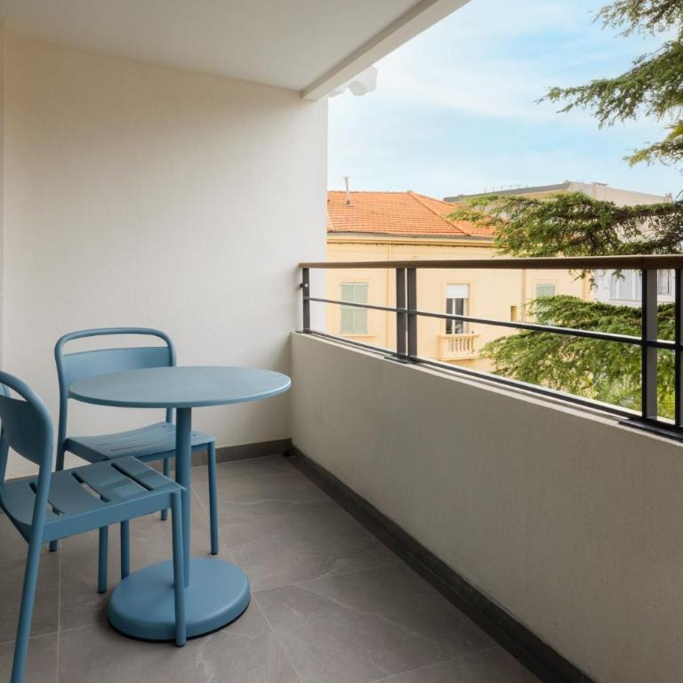 Staybridge Suites - Cannes Centre by IHG - Suite Studio Lit Queen-Size avec Balcon - 10