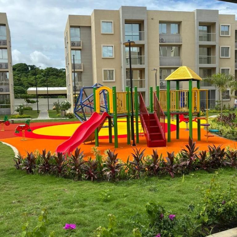 Luxury 2BR Apt Cartagena Pool, Gym & Near Beach - Two-Bedroom Apartment - 4
