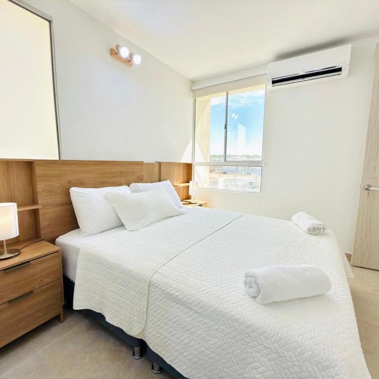 Luxury 2BR Apt Cartagena Pool, Gym & Near Beach - Two-Bedroom Apartment - 7