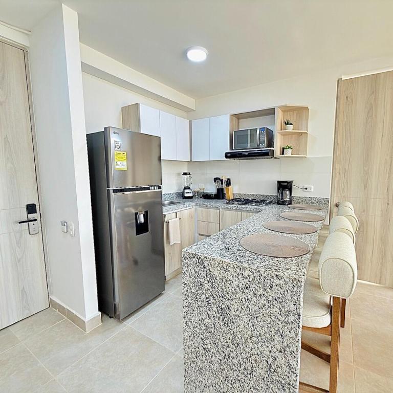 Luxury 2BR Apt Cartagena Pool, Gym & Near Beach - Two-Bedroom Apartment - 14