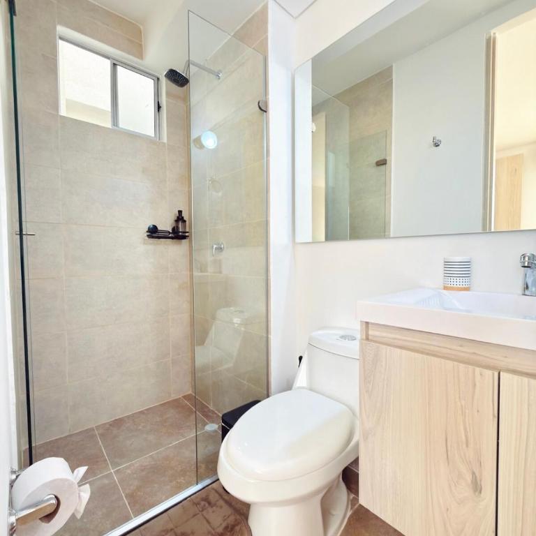 Luxury 2BR Apt Cartagena Pool, Gym & Near Beach - Two-Bedroom Apartment - 20