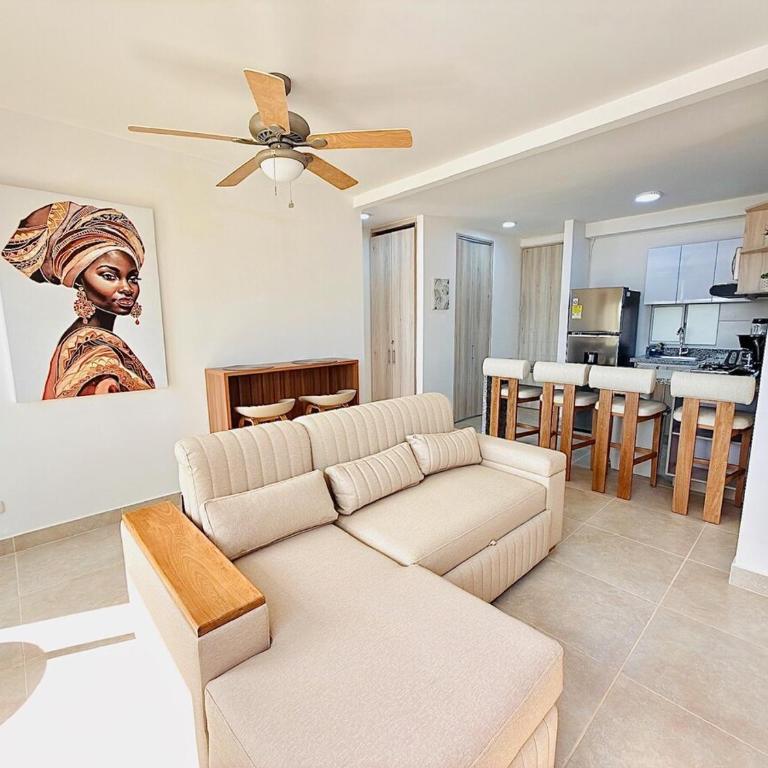 Luxury 2BR Apt Cartagena Pool, Gym & Near Beach - Two-Bedroom Apartment - 24