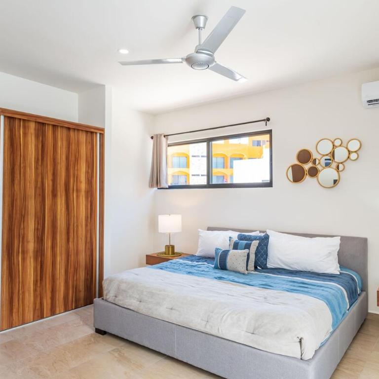 Entire House- 3BR with Private Roof Top Deck - Three-Bedroom House - 17