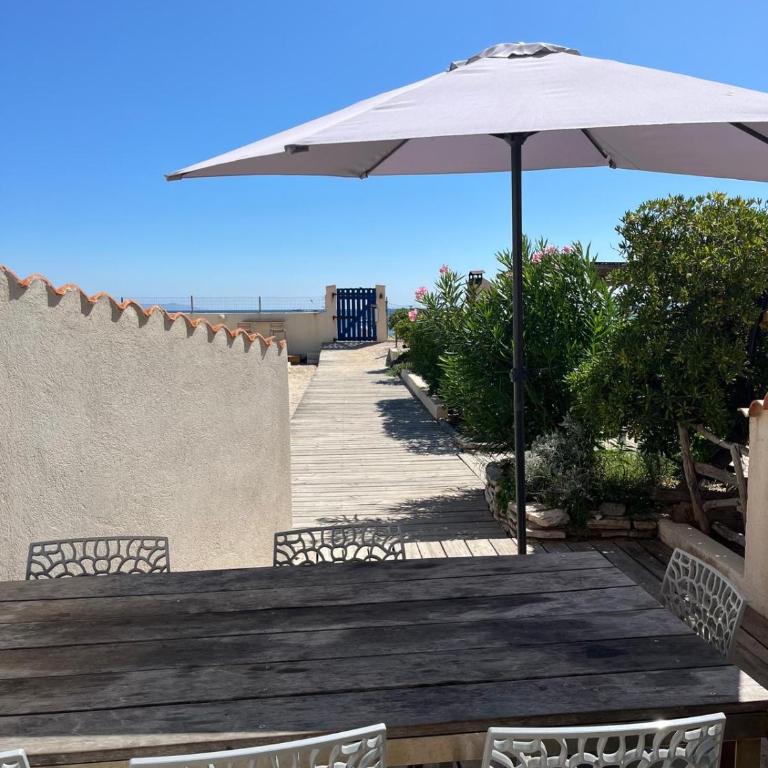 APPARTEMENT 6 PERSONNES VUE MER 30 M DE LA PLAGE - Apartment mit 2 Schlafzimmern - 1