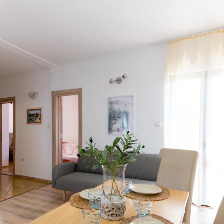 Apartments Herceg Novi - Two-Bedroom Apartment with Bay View - 4