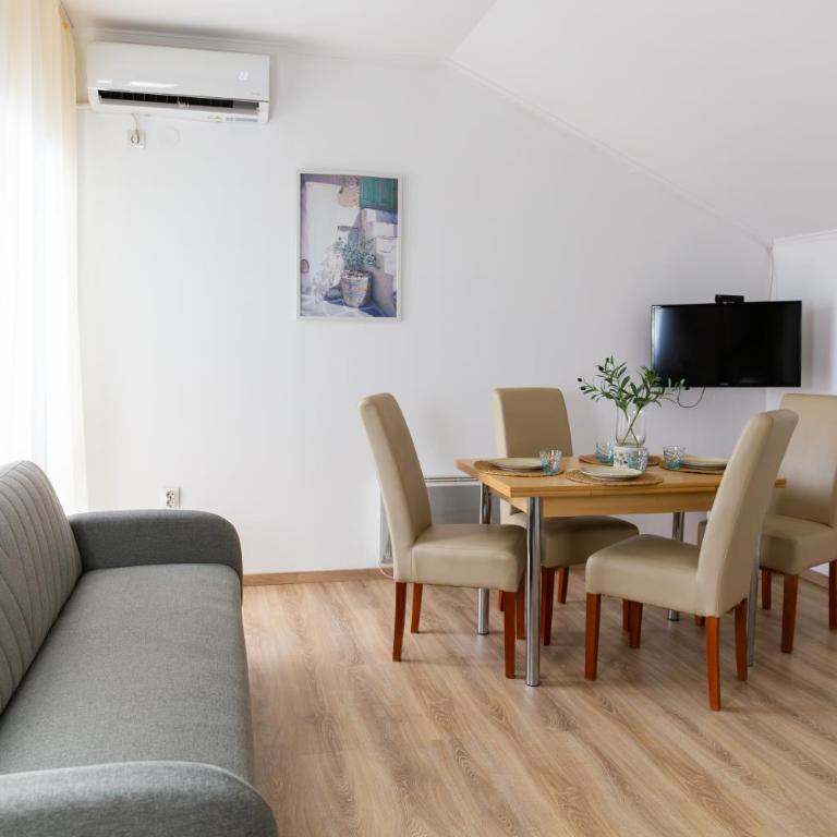 Apartments Herceg Novi - Two-Bedroom Apartment with Bay View - 5