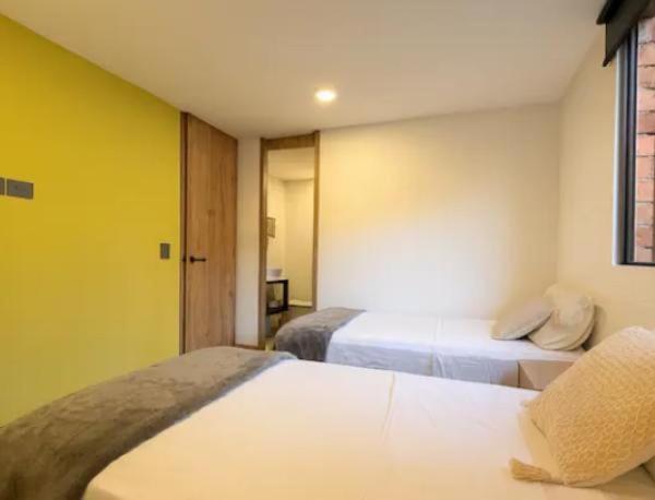 Poblado, hermoso apartamento 4 habitaciones y jacuzzi Medellin - Apartamento - 18